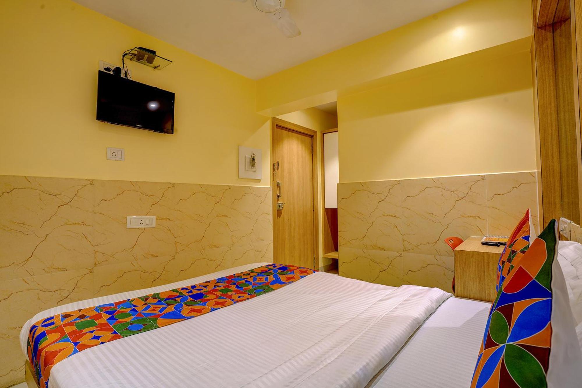 Fabhotel Starwood Residency - Behind Bmw Car Showroom Navi Mumbai Buitenkant foto